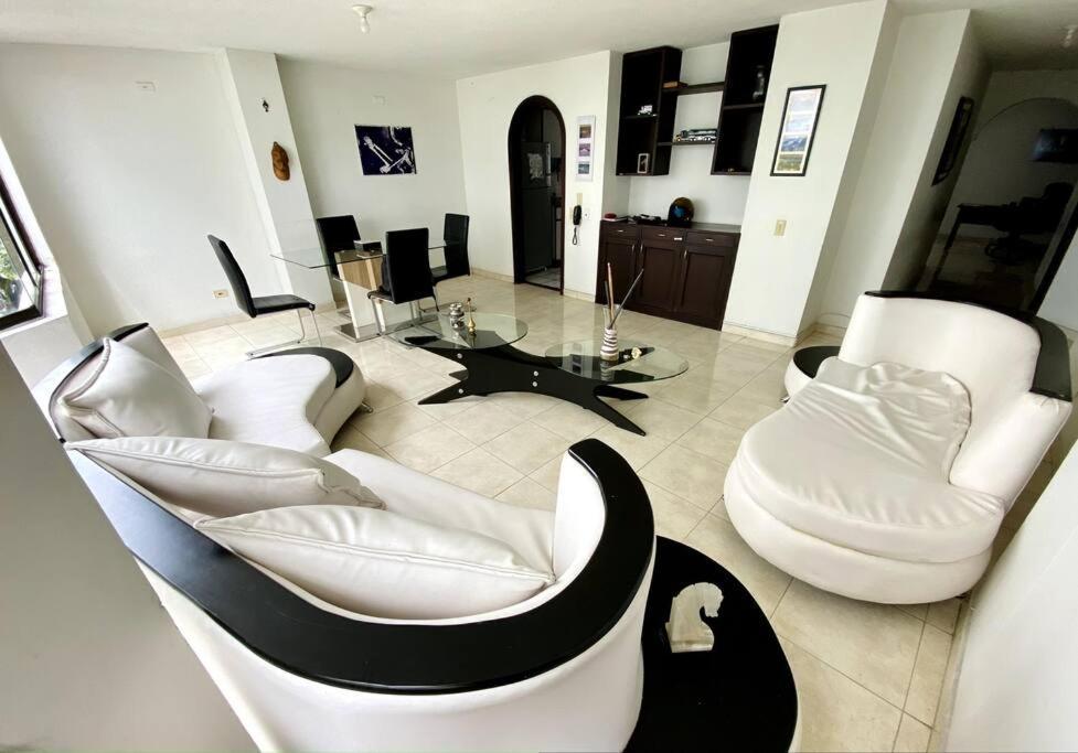 Apartmán Apartamento Amoblado En Pinares Pereira Exteriér fotografie